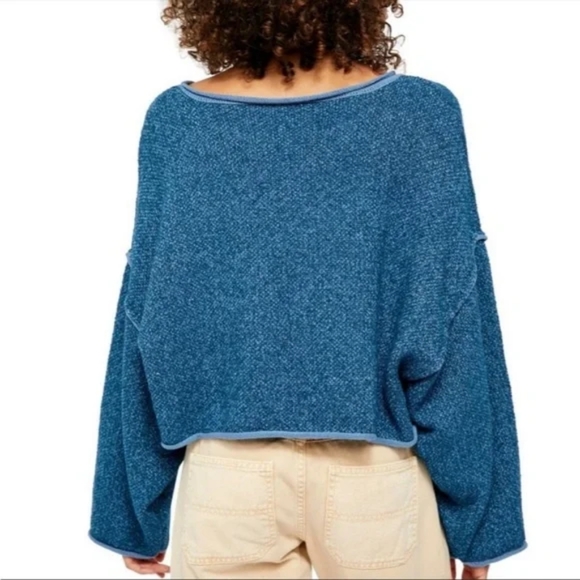 Free People Blue Bardot Sweater Medium NWT - Picture 3 of 5